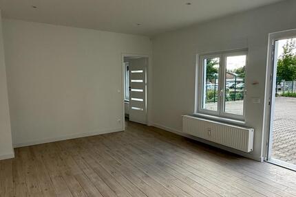 Kompaktes Gewerbe in Top-Zustand zu vermieten zimmer