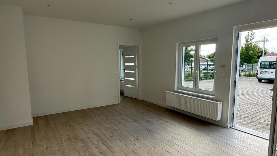 Kompaktes Gewerbe in Top-Zustand zu vermieten zimmer