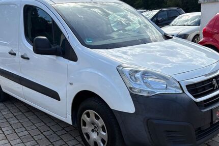 Peugeot Partner 182.000 km 5.499 &euro; Haiterbach 72221