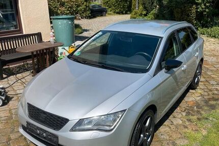 Seat Leon 163.284 km 7.500 &euro; Dresden 01156