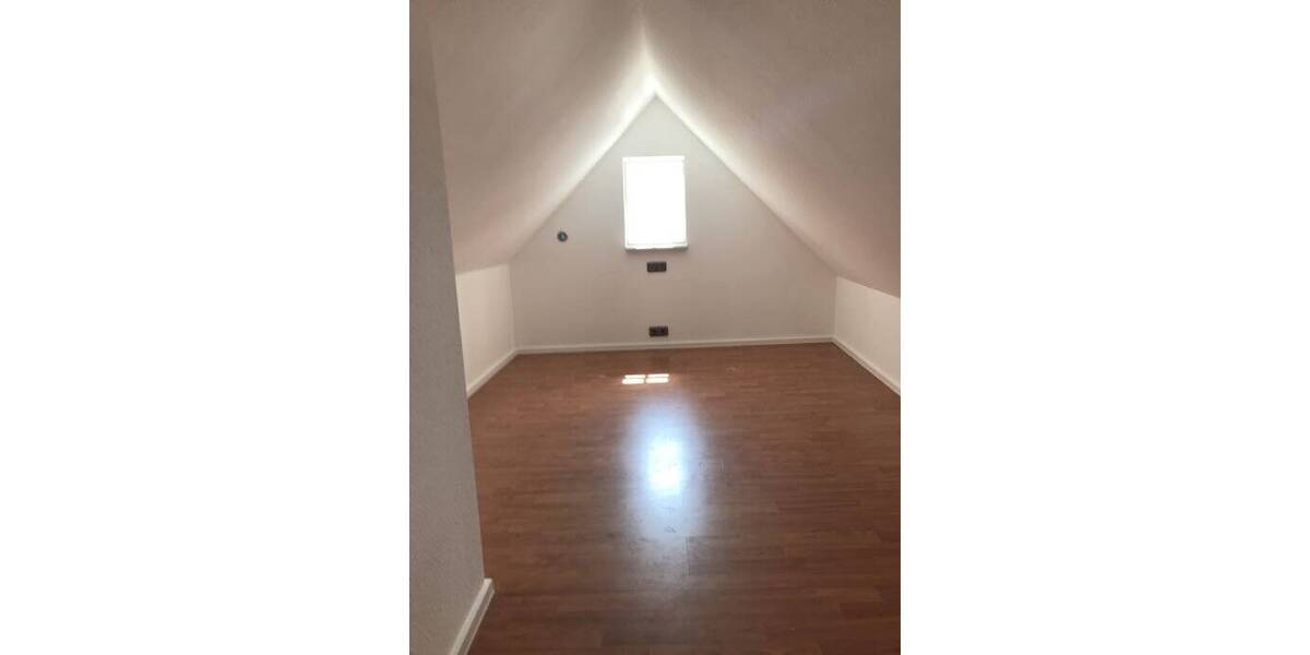 Mehrfamilienhaus, Wohnhaus Gunzenhausen - 5 Zimmer, 125 m&sup2;, 1.150&euro; | Angebot:26188159