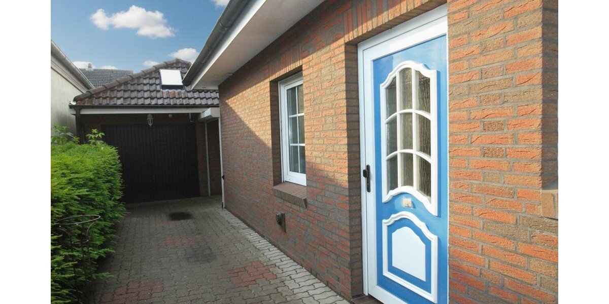 Walmdachbungalow in Marne - Stilvolles Wohnen mit Gartenblick und Wintergarten! - Bungalow Marne | Angebot:26835885