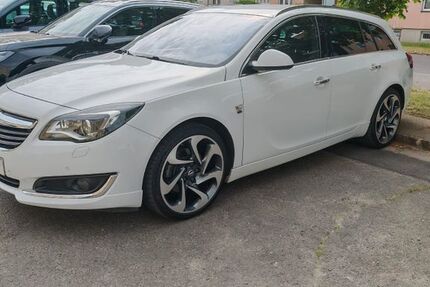 Opel Insignia 140.000 km 9.600 &euro; Dresden 01237