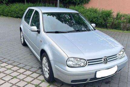 VW Golf 234.000 km 2.300 &euro; Frankenberg 09669