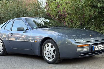 Porsche 944 180.404 km 29.999 &euro; Düsseldorf 40547