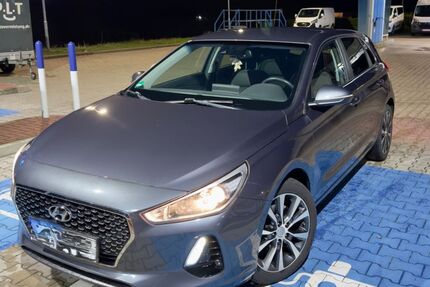 Hyundai i30 98.000 km 13.999 &euro; Kranenburg 47559