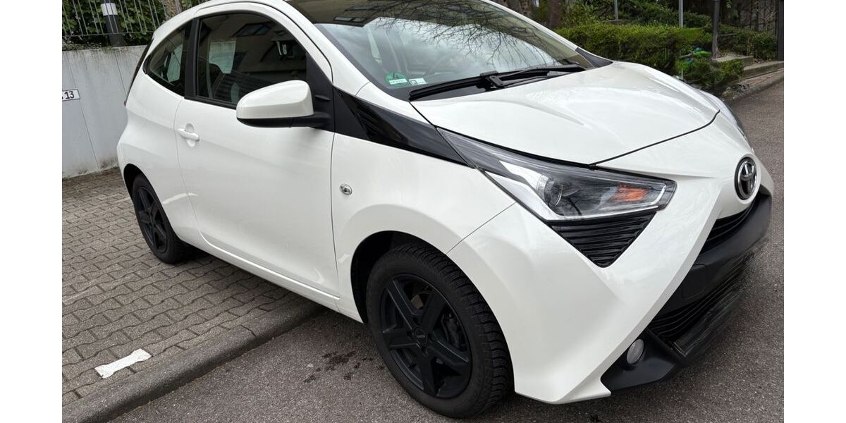 Toyota Aygo (X) 50.000 km 8.900 &euro; Schopfloch 72296
