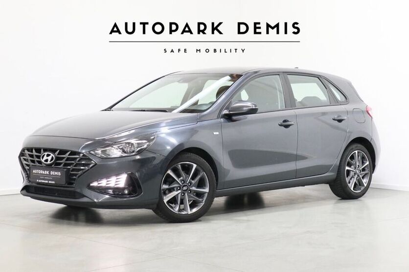 i30