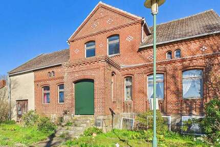 Haus Pirow - 8 Zimmer, 150 m&sup2;, 190.000&euro; | Angebot:26754445