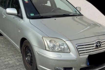 Toyota Avensis 246.000 km 1.250 € Regensburg 93051