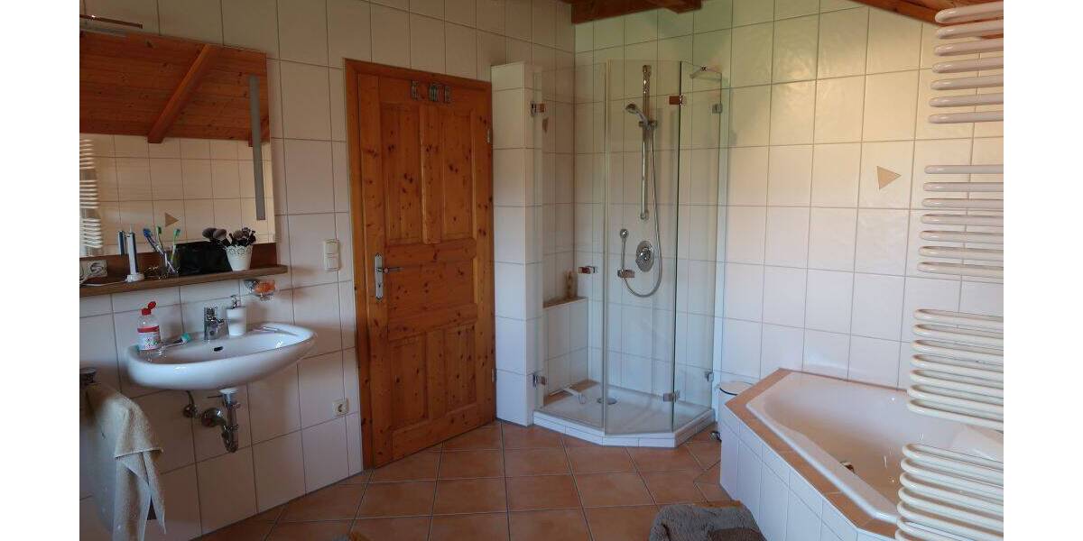 Mehrfamilienhaus, Wohnhaus Egglkofen - 6 Zimmer, 187 m&sup2;, 825.000&euro; | Angebot:26878921