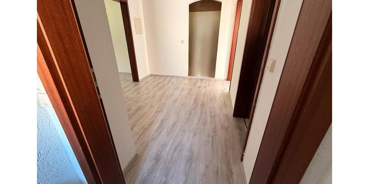 Etagenwohnung Kaiserslautern Bahnheim - 4 Zimmer, 91 m&sup2;, 950&euro; | Angebot:26241785