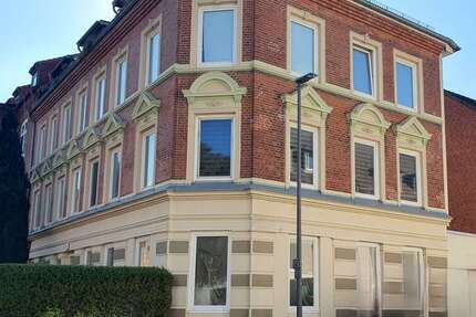 Haus zum Kaufen in Kiel 744.000 € 409 m² 24 zimmer