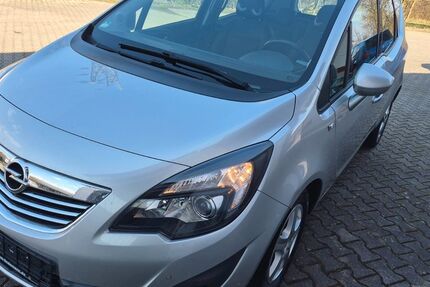 Opel Meriva 115.000 km 3.490 &euro; Borken 34582