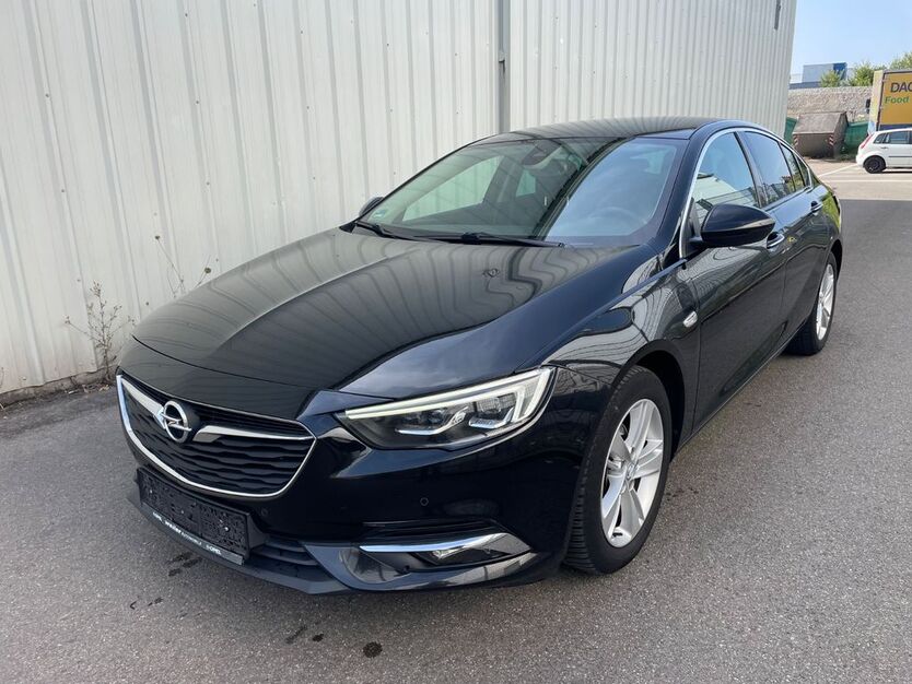 Opel Insignia 152.000 km 11.390 € Böblingen 71034
