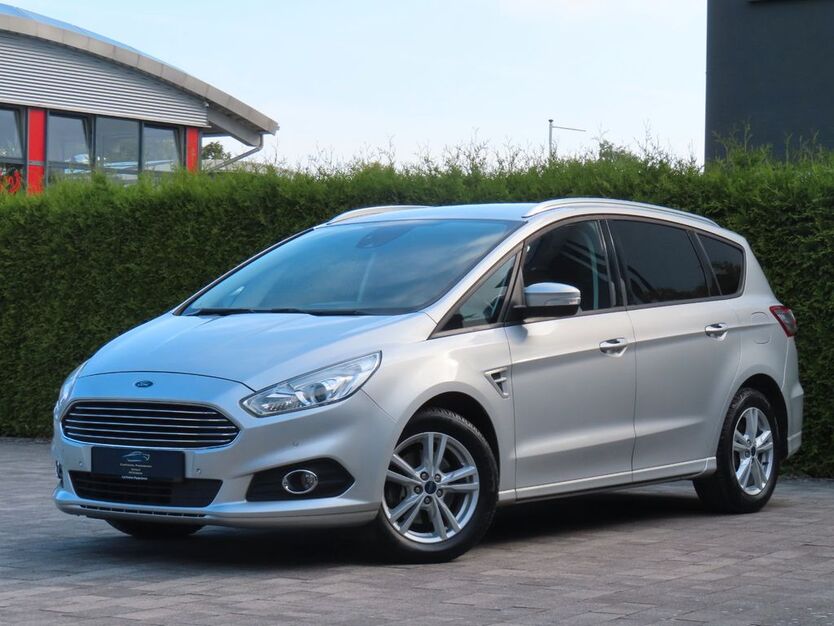 Ford S-Max 110.000 km 18.800 € Bad Lippspringe 33175