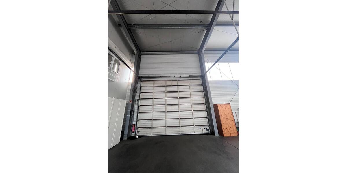 Lagerfläche bis 1000 m² in Öhringen – Nähe A6 zimmer