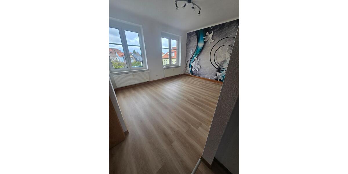 Etagenwohnung Waltershausen - 3 Zimmer, 56 m&sup2;, 391&euro; | Angebot:25783759