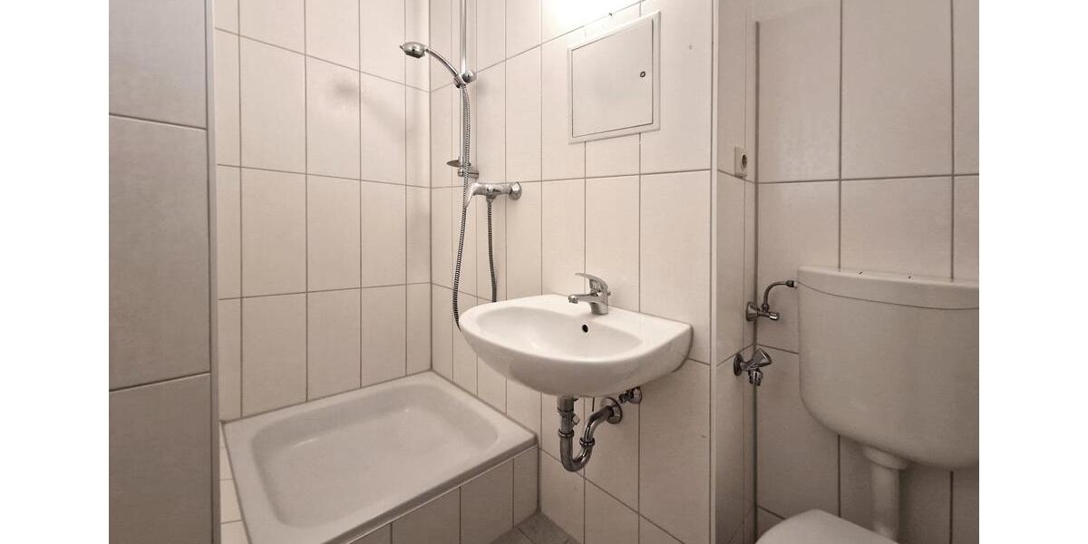 Etagenwohnung Neubrandenburg Datzeberg - 2 Zimmer, 42 m&sup2;, 235&euro; | Angebot:26662998