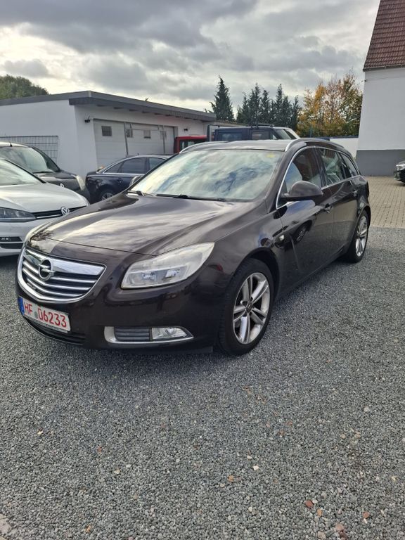 Opel Insignia 300.000 km 2.300 € Löhne Mennighüffen 32584