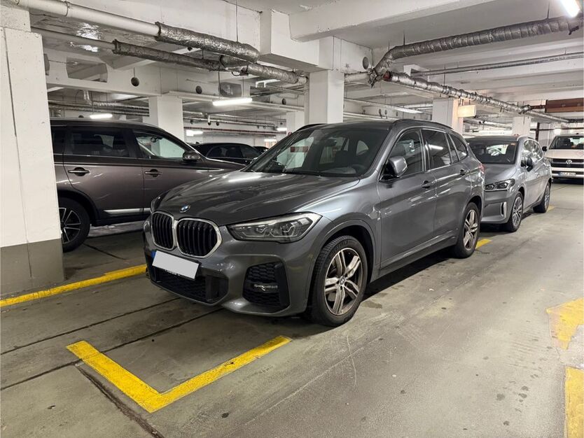 BMW X1 70.813 km 25.900 € Frankfurt am Main 60439