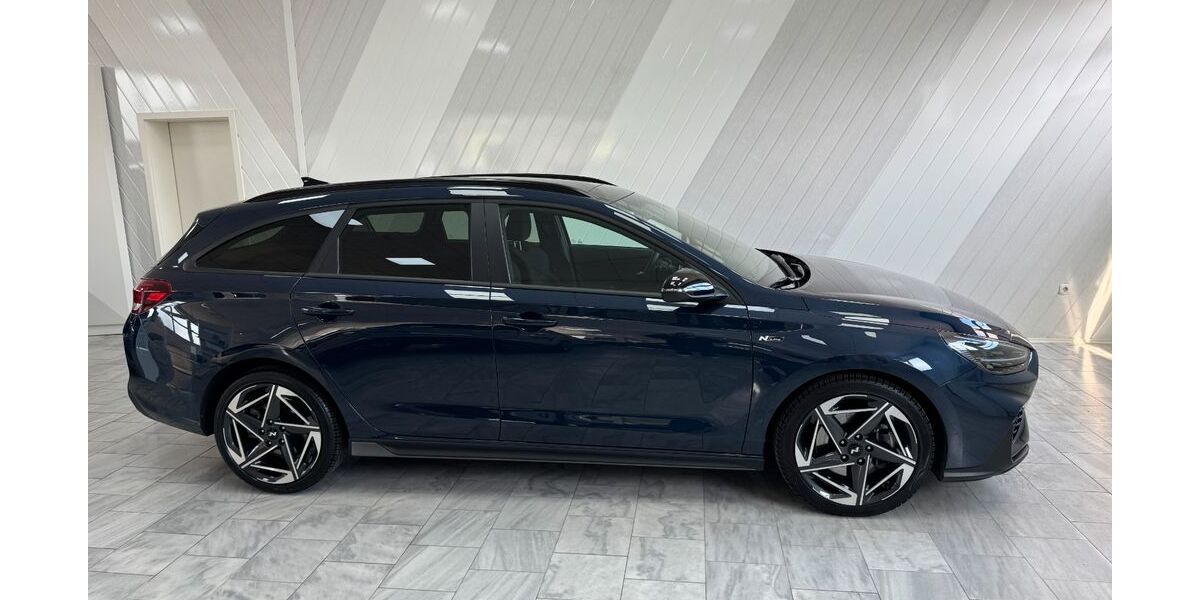 Hyundai i30 14.270 km 24.990 &euro; Liebenburg 38704