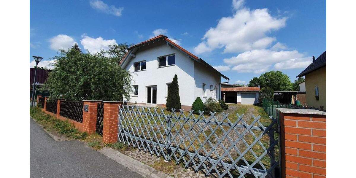 Einfamilienhaus Finsterwalde - 5 Zimmer, 130 m&sup2;, 1.290&euro; | Angebot:25337669