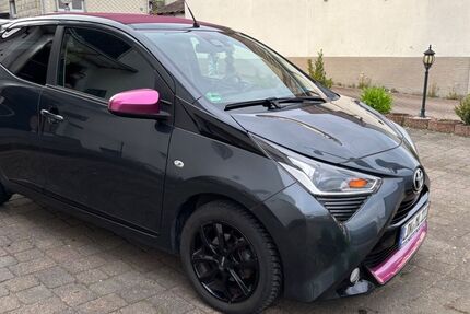 Toyota Aygo (X) 50.700 km 10.500 &euro; Haiger 35708