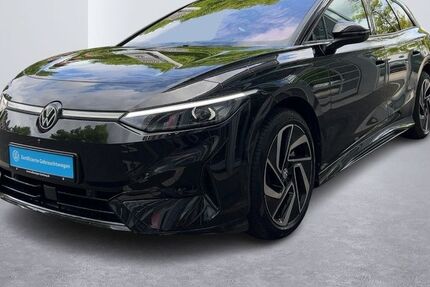 VW ID.7 11.936 km 54.450 &euro; Hamburg 22111