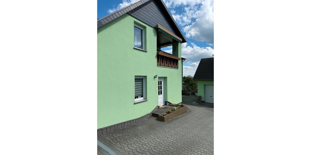Etagenwohnung Elsterwerda - 3 Zimmer, 130 m&sup2;, 155.000&euro; | Angebot:26768837