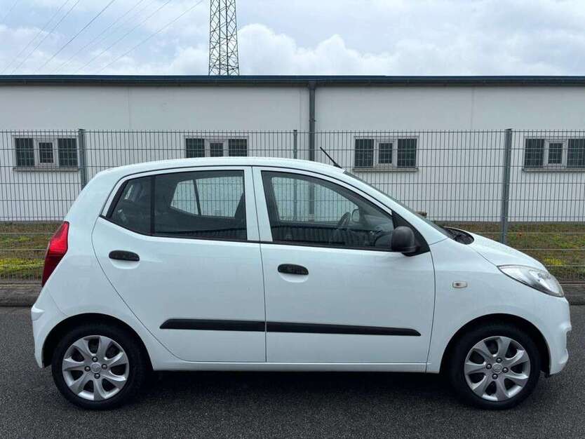 i10