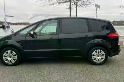 Ford S-Max 145.409 km 9.890 &euro; Rostock 18069