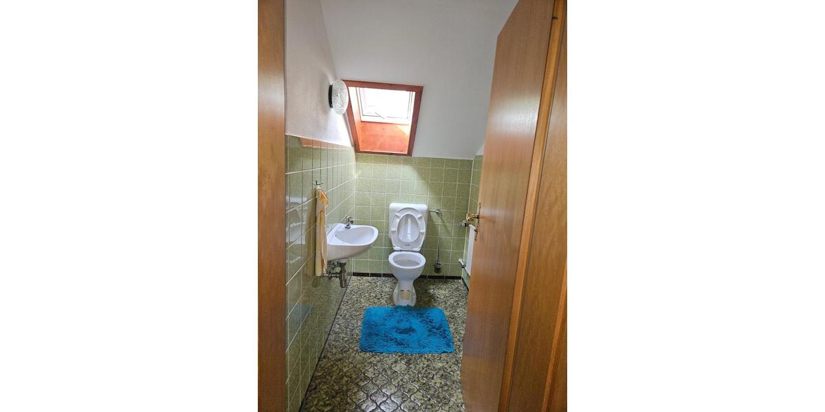 Doppelhaushälfte Lam - 9 Zimmer, 230 m&sup2;, 1.800&euro; | Angebot:26519944