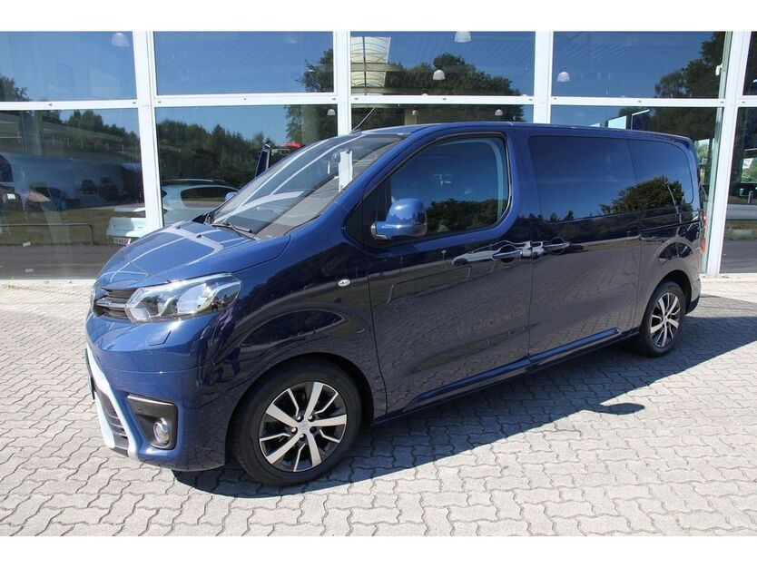 Toyota Verso 62.500 km 30.790 € Neumünster 24539
