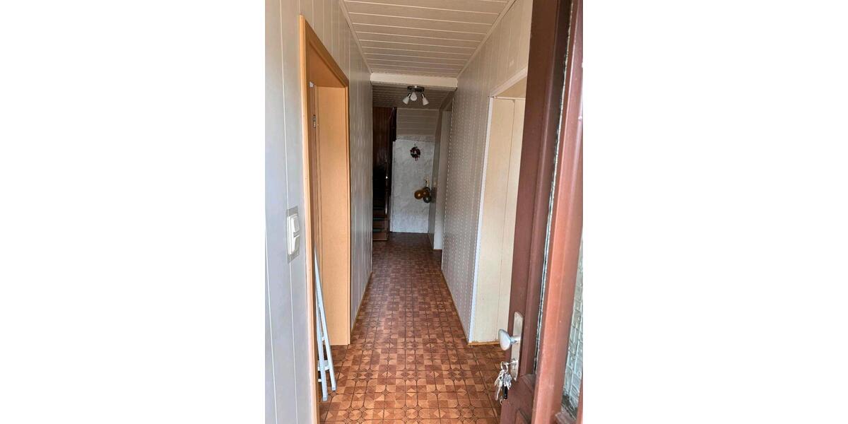 Einfamilienhaus Mehren - 8 Zimmer, 110 m&sup2;, 250.000&euro; | Angebot:25915413