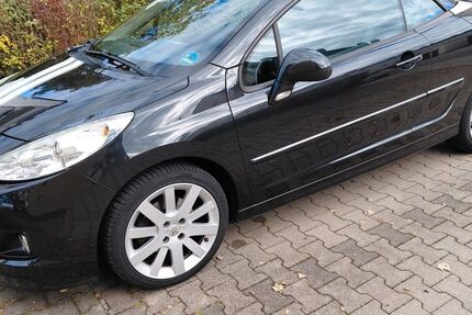 Peugeot 207 112.000 km 2.500 &euro; Vöhringen 89269