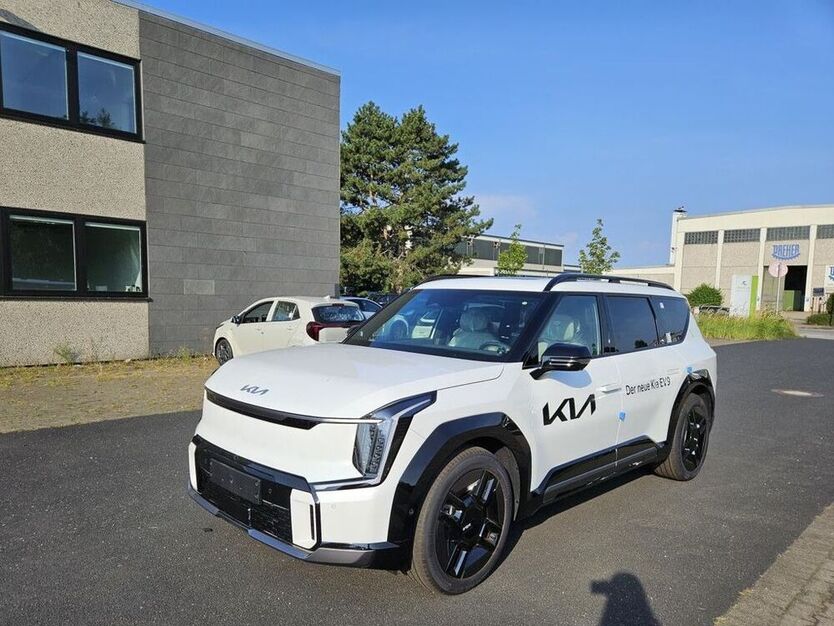 EV9