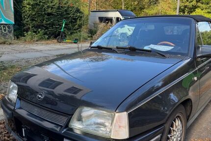 Opel Kadett 156.000 km 5.200 &euro; Berlin 10589