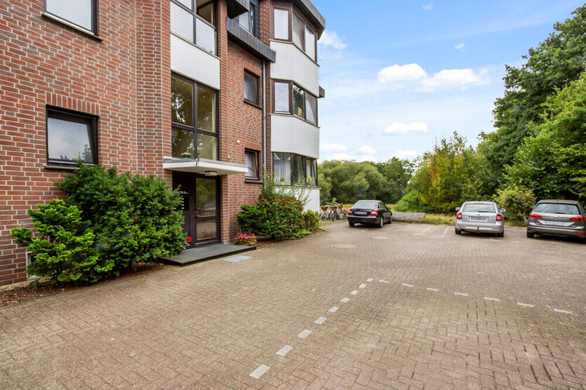 Delmenhorst - Stickgras 2.-Zi.- HochparterreWohnung mit Garage und Balkon