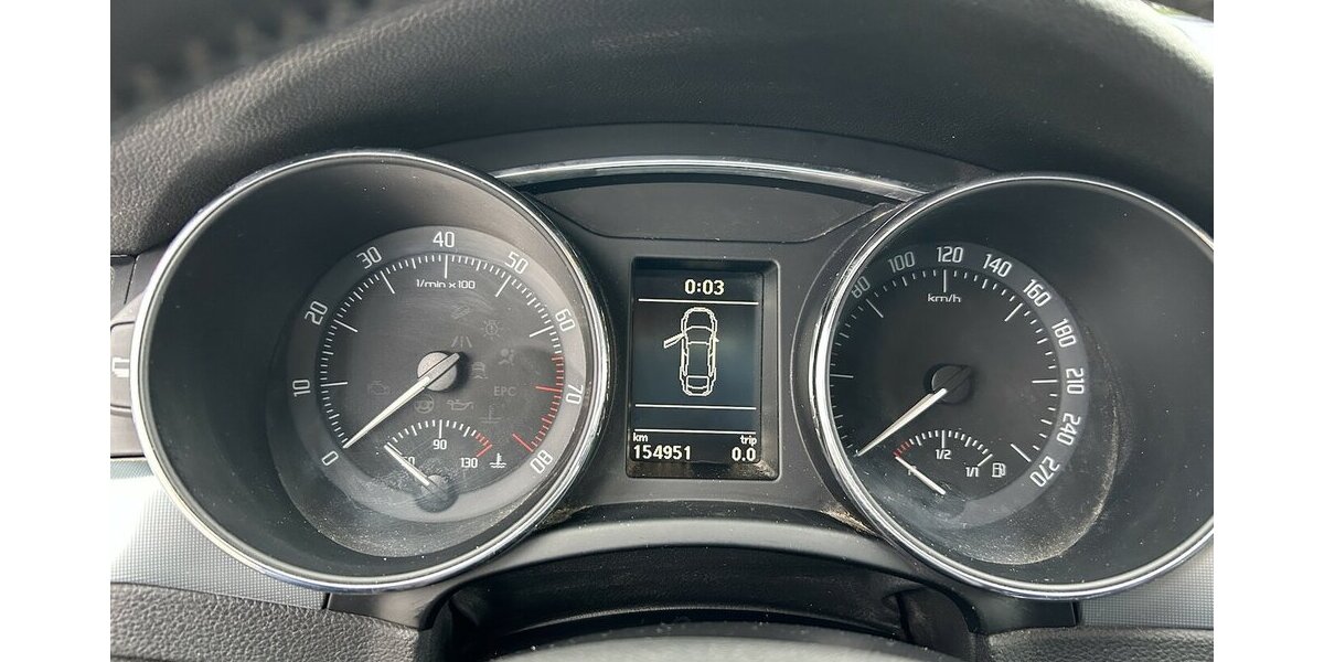 Skoda Superb 1.8 i Ambition Xenon Navi PDC SHZ 154.900 km 1.500 &euro; Altdorf 84032