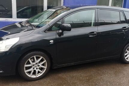 Toyota Verso 200.000 km 5.499 &euro; Berlin 13405