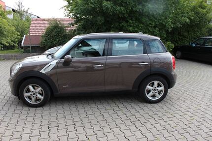 Mini Countryman D (Cooper) 85.000 km 9.900 &euro; Penzberg 82377