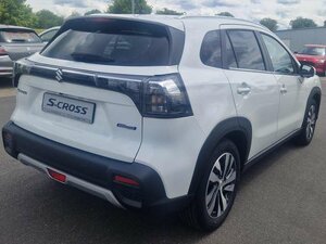 Suzuki SX4 S-Cross 1.4 Boosterjet Hybrid Allgrip Comfort+ 19.220 km 28.990 &euro; Obrigheim-Asbach 74847