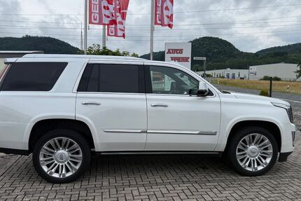 Cadillac Escalade 47.500 km 49.999 &euro; Untersteinach 95369