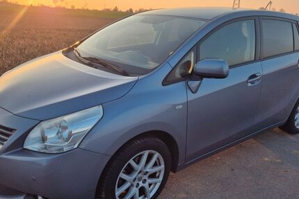 Toyota Verso 60.500 km 11.499 &euro; Salzgitter 38239