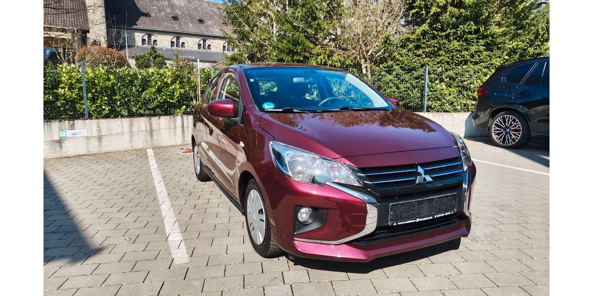 Mitsubishi Space Star 19.594 km 7.850 &euro; Bad Soden 65812
