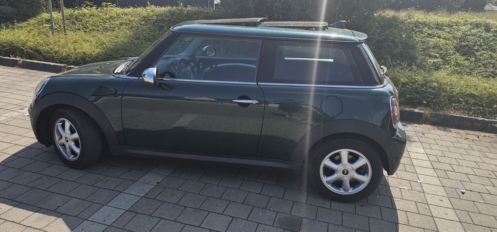 Mini ONE 228.000 km 1.750 &euro; GONDELSHEIM 75053