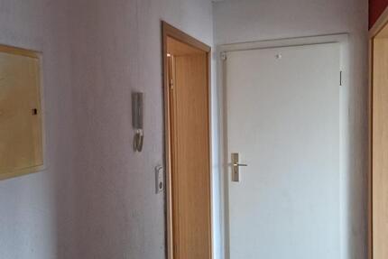 5 Zimmer-Wohnung für monatlich unter * 400 € Rate + NK möglich. 5 zimmer