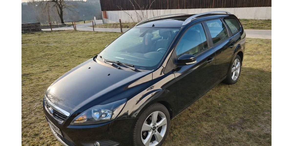 Ford Focus 208.000 km 2.490 &euro; Oberviechtach 92526