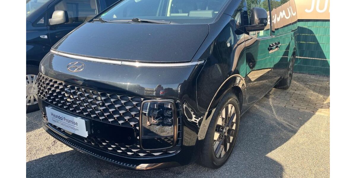 Hyundai STARIA 62.302 km 37.990 &euro; Magdeburg 39116